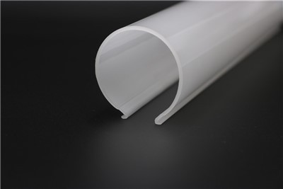 UV-resistent udendørs plastlyssprederdæksel